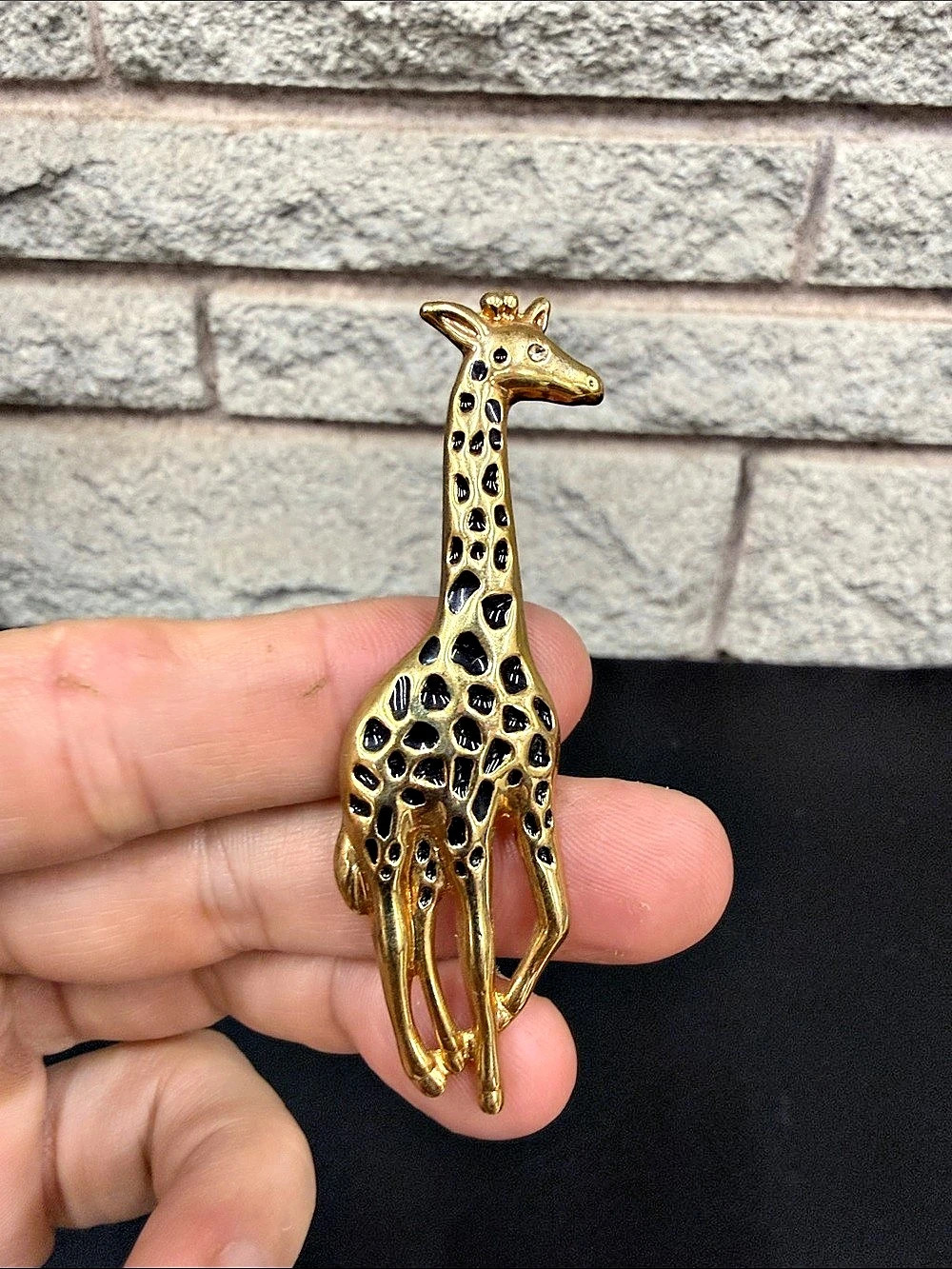 Carolee Vintage Gold Tone Black Enamel Giraffe Brooch